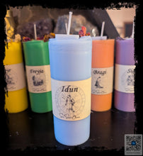 Load image into Gallery viewer, Norse Rune Pillar, Idun