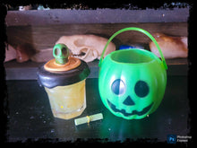 Load image into Gallery viewer, Pumpkin of Prosperity Honey Jar