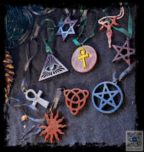 Load image into Gallery viewer, Resin Hanging Ornaments