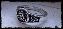 Load image into Gallery viewer, Triquetra Ring, S925 Size 7