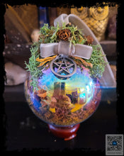 Load image into Gallery viewer, Yule Witch Balls