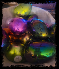 Load image into Gallery viewer, Crystal Surprise Eggs