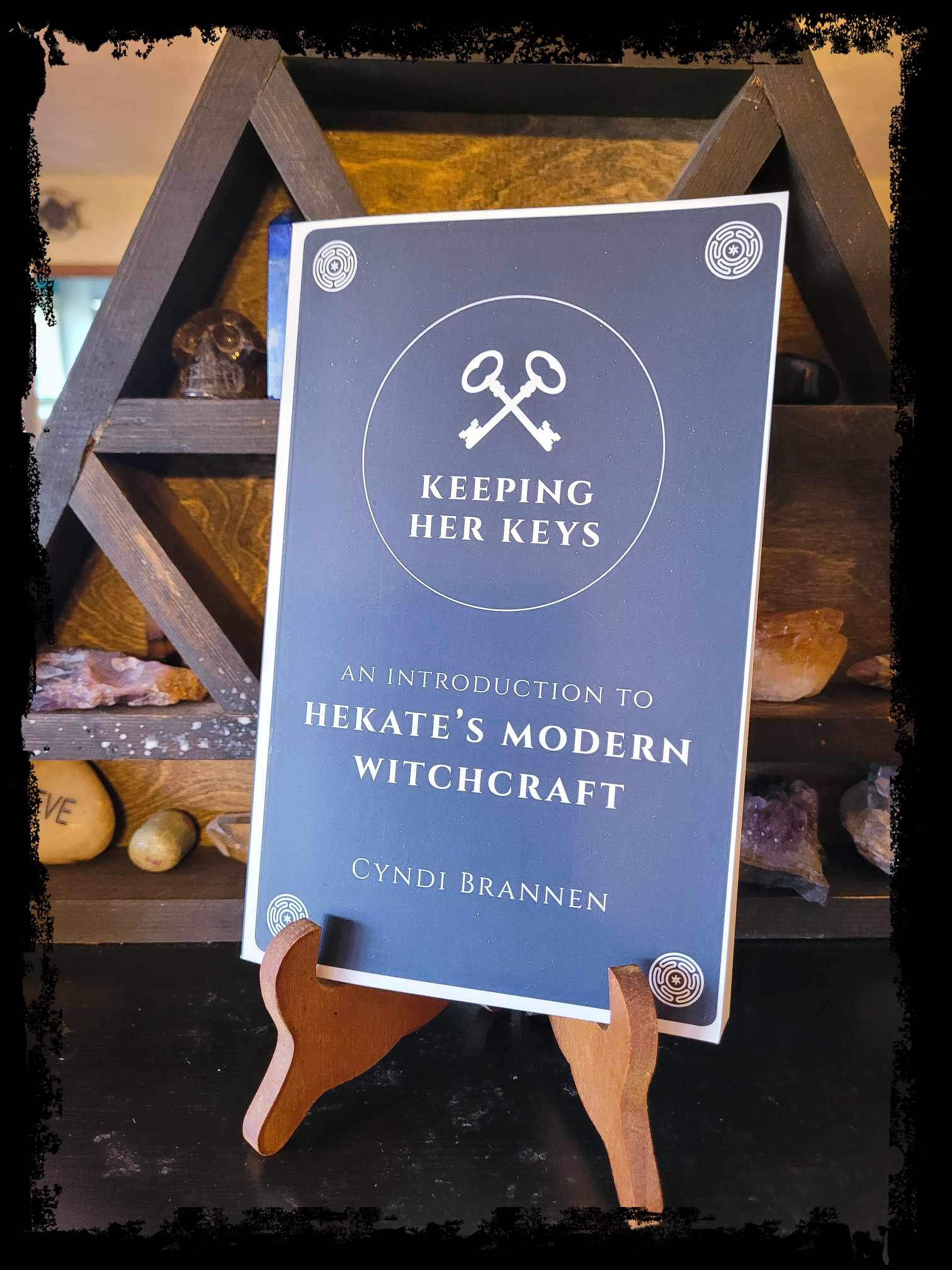 Keeping Her Keys: An Introduction to Hekate's Modern Witchcraft – Sea ...